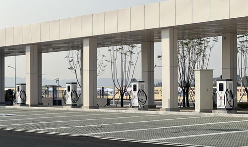 Derniers blogs de l'entreprise sur Door® établit la première matrice de recharge tripartite du sud-ouest de la Chine: Superchargement + recharge régulière + Cha pratique