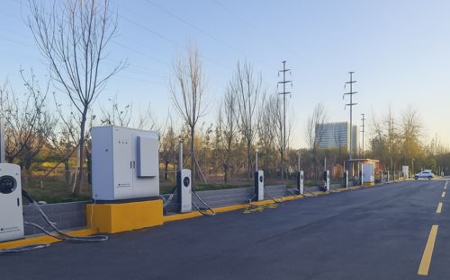 Derniers blogs de l'entreprise sur Door Energy équipe la station de recharge de Hebei Shenzhou d'une technologie de recharge avancée de 720kW