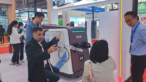 Dernières nouvelles de l'entreprise Door Shines à l'Expo Internationale de Recharge et d'Échange de Batteries de Shenzhen 2025
